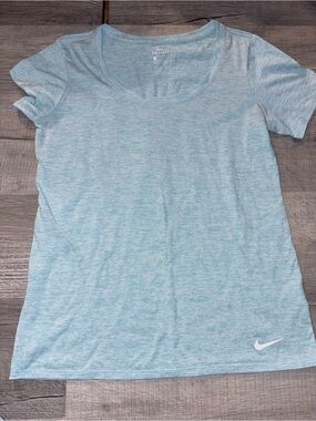 Women's The Nike Tee Dri-Fit Gym Workout Gear Casual Tops Medium heathered